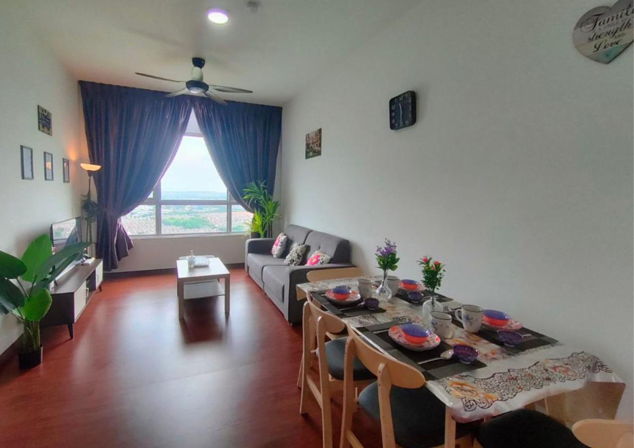 2r2b Comfy Homestay, 1-6 Pax - Ga4 Apartment *