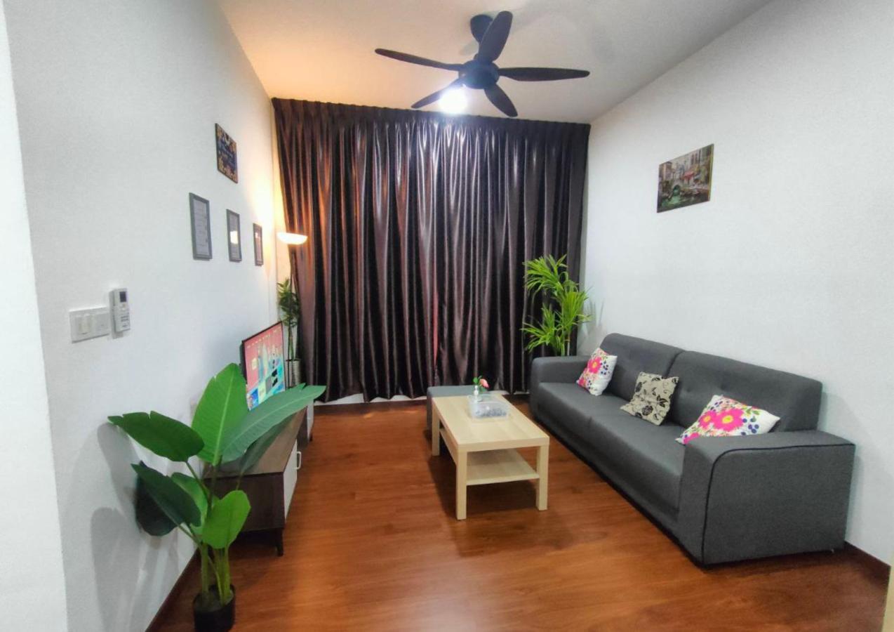 2r2b Comfy Homestay, 1-6 Pax - Ga4 Shah Alam